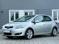 Silber Gebraucht 2008 Toyota Auris Limousine | 5.990 € (Etwas zu teuer)
