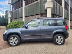 Grau Gebraucht 2009 Skoda Yeti Ambition SUV | 9.900 € (Teuer)