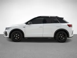 Pure white / schwarz Gebraucht 2025 VW T-Roc R-line SUV | 39.990 € (Fairer Preis)