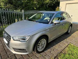 Silber Gebraucht 2014 Audi A3 Ambiente Kombi | 10.500 € (Guter Preis)
