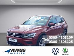 Rot Gebraucht 2018 VW Tiguan Comfortline SUV | 18.490 € (Fairer Preis)