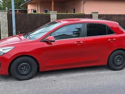 Rot Gebraucht 2017 Kia Rio DREAM-TEAM Edition Limousine | 7.800 € (Guter Preis)