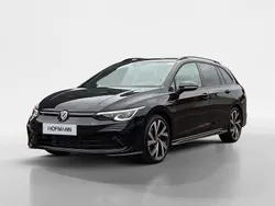 Deep black pearlescent Gebraucht 2024 VW Golf VIII R-line Kombi | 26.725 € (Superpreis)