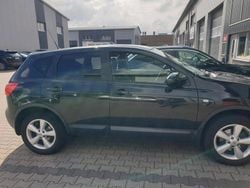 Schwarz Gebraucht 2009 Nissan Qashqai SUV | 6.850 € (Etwas zu teuer)