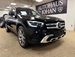Schwarz Gebraucht 2020 Mercedes GLC300e AMG SUV | 31.990 € (Fairer Preis)