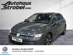 Grau Gebraucht 2024 VW Golf Style Limousine | 39.755 €