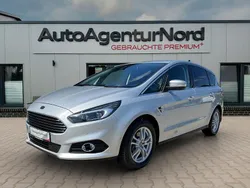 Silber Gebraucht 2019 Ford S-MAX Titanium Van / Kleinbus | 18.350 € (Fairer Preis)