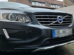 Grau Gebraucht 2013 Volvo XC60 SUV | 12.500 €