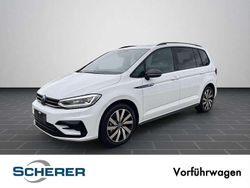 Pure white uni Gebraucht 2025 VW Touran Highline Van / Kleinbus | 44.940 €