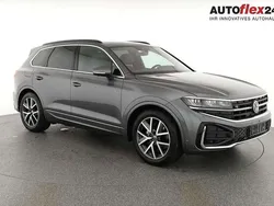 Silizium grau metallic Neu 2025 VW Touareg R-line SUV | 74.245 €