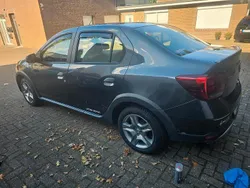 Grau Gebraucht 2020 Dacia Logan Stepway Limousine | 10.500 € (Fairer Preis)