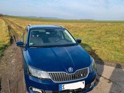 Blau Gebraucht 2018 Skoda Fabia Kombi | 12.000 € (Etwas zu teuer)