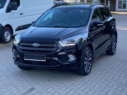 Schwarz Gebraucht 2018 Ford Kuga ST-Line SUV | 19.490 € (Teuer)