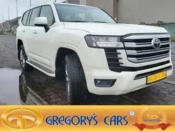 Sparkling pearl white Gebraucht 2022 Toyota Land Cruiser T1 SUV | 99.927 €