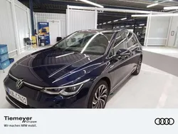 Blau Gebraucht 2023 VW Golf VIII Style Limousine | 28.790 € (Guter Preis)