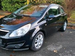 Schwarz Gebraucht 2008 Opel Corsa Kleinwagen | 1.100 €