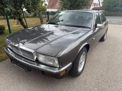 Grau Gebraucht 1988 Jaguar XJ40 Limousine | 8.900 €