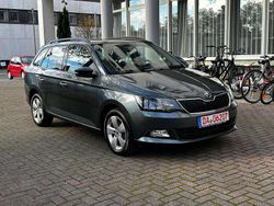 Grau Gebraucht 2018 Skoda Fabia Style Kleinwagen | 10.880 € (Fairer Preis)