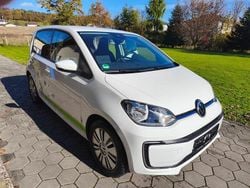 Weiß Gebraucht 2021 VW e-up! United Kleinwagen | 13.499 € (Guter Preis)