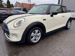 Weiß Gebraucht 2017 Mini Cooper Kleinwagen | 11.590 € (Superpreis)