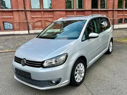 Silber Gebraucht 2011 VW Touran Highline Van / Kleinbus | 7.900 € (Fairer Preis)