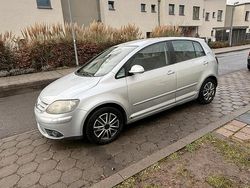 Silber Gebraucht 2006 VW Golf Limousine | 1.100 € (Superpreis)