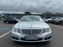 Silber Gebraucht 2010 Mercedes E350 Limousine | 11.900 € (Fairer Preis)