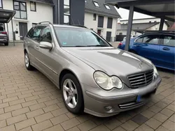 Grau Gebraucht 2004 Mercedes C180 Avantgarde Kombi | 3.490 € (Etwas zu teuer)