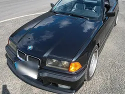 Schwarz Gebraucht 1997 BMW 320 Cabriolet Cabrio | 8.450 € (Teuer)