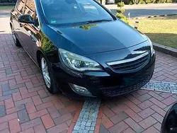 Schwarz Gebraucht 2010 Opel Astra Sport Limousine | 2.700 € (Fairer Preis)