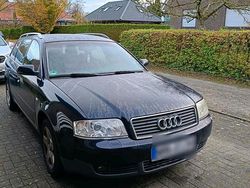 Blau Gebraucht 2002 Audi A6 Kombi | 4.500 €