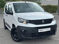 Lack weiss banquise/typ aussen Gebraucht 2020 Peugeot Partner Van / Kleinbus | 15.950 € (Guter Preis)