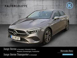 Grau Gebraucht 2024 Mercedes A180 Progressive Limousine | 27.990 € (Guter Preis)