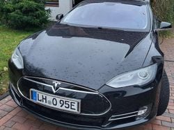 Blau Gebraucht 2014 Tesla Model S Performance Kleinwagen | 23.000 € (Fairer Preis)