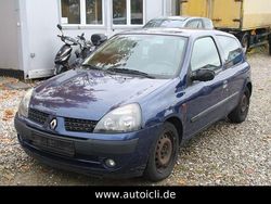 Blau Gebraucht 2001 Renault Clio II Kleinwagen | 490 € (Superpreis)