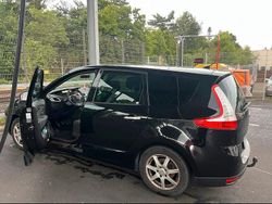 Schwarz Gebraucht 2010 Renault Grand Scénic III Van / Kleinbus | 3.450 €