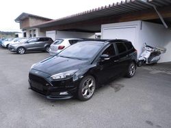Schwarz Gebraucht 2017 Ford Focus Sport Limousine | 9.700 € (Superpreis)