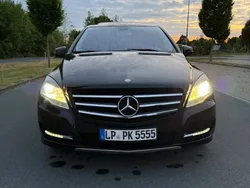Schwarz Gebraucht 2011 Mercedes R300 Van / Kleinbus | 8.500 € (Guter Preis)