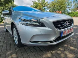Grau Gebraucht 2015 Volvo V40 Kombi | 13.999 € (Fairer Preis)