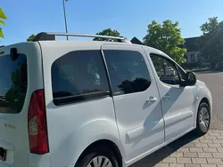 Weiß Gebraucht 2011 Citroën Berlingo Van / Kleinbus | 3.450 € (Fairer Preis)