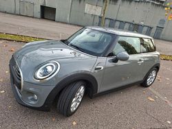 Grau Gebraucht 2019 Mini ONE Kleinwagen | 12.490 € (Guter Preis)