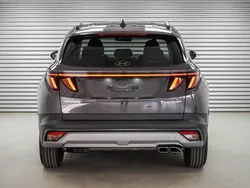 Ecotronic grey metallic (pe2) ecotronic grey metallic (pe2) Neu 2025 Hyundai Tucson Essential SUV | 31.705 € (Superpreis)