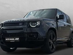 Grau Gebraucht 2025 Land Rover Defender HSE Dynamic SUV | 107.890 € (Etwas zu teuer)