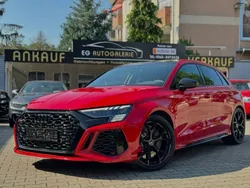 Tangorot metallic Gebraucht 2022 Audi RS3 Sportback Sport Kleinwagen | 53.850 €