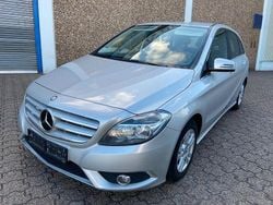 Silber Gebraucht 2012 Mercedes B180 Van / Kleinbus | 6.999 € (Fairer Preis)