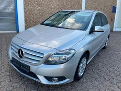 Silber Gebraucht 2012 Mercedes B180 Van / Kleinbus | 7.999 € (Fairer Preis)