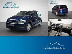 Blau Gebraucht 2023 VW Touran Comfortline Van / Kleinbus | 31.300 € (Fairer Preis)