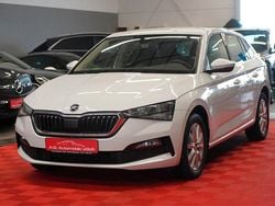 Weiß Gebraucht 2020 Skoda Scala Ambition Kleinwagen | 9.950 € (Guter Preis)