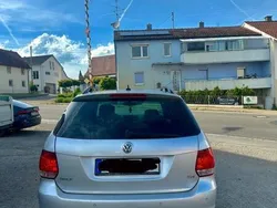 Grau Gebraucht 2012 VW Golf VI Kombi | 4.200 €