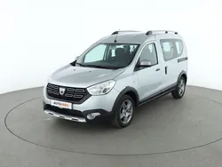 Grau Gebraucht 2021 Dacia Dokker Stepway Van | 19.370 € (Teuer)